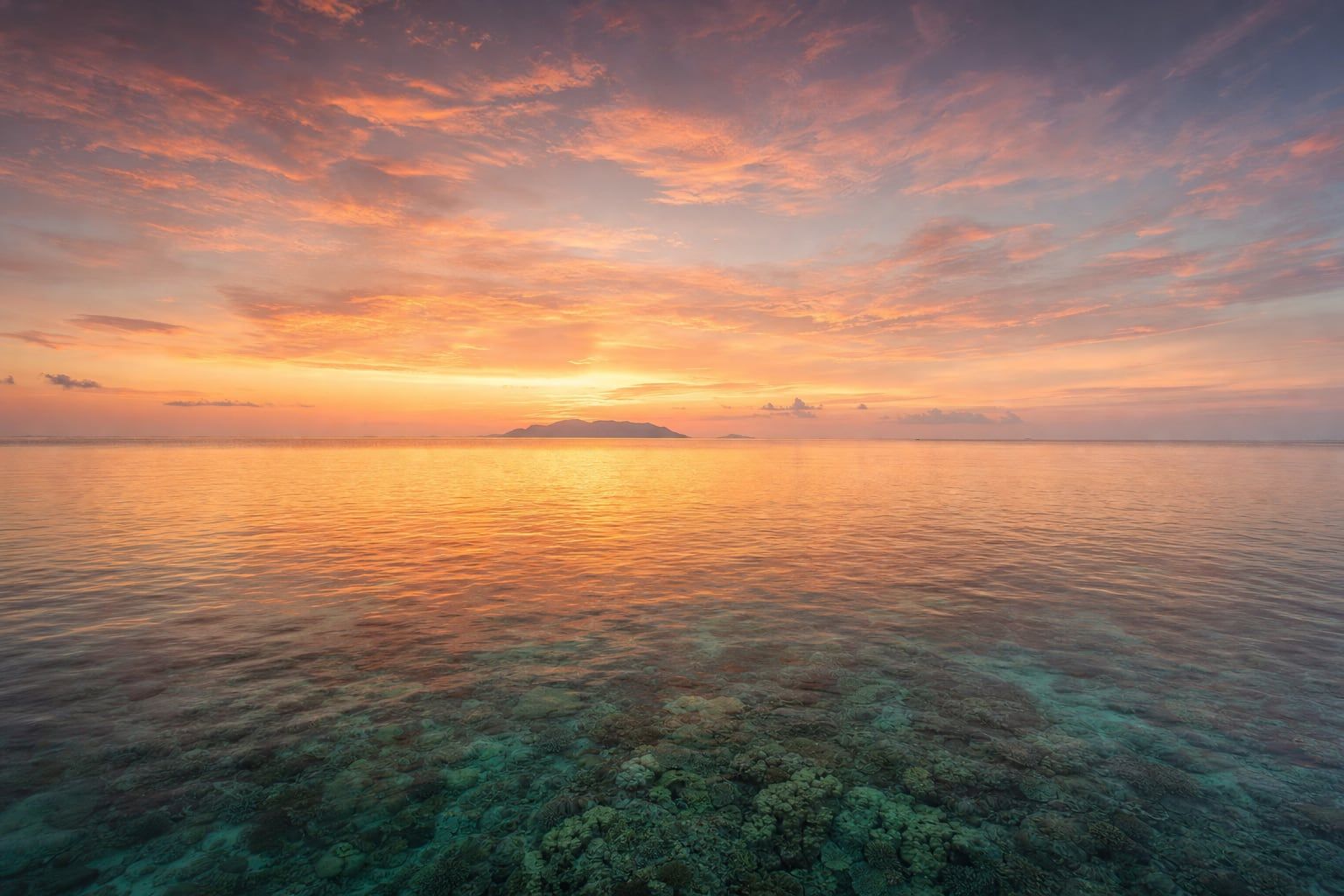 Sunrise over the Great Barrier Reef Sunrise over the Coral Sea and the Great Barrier Reef